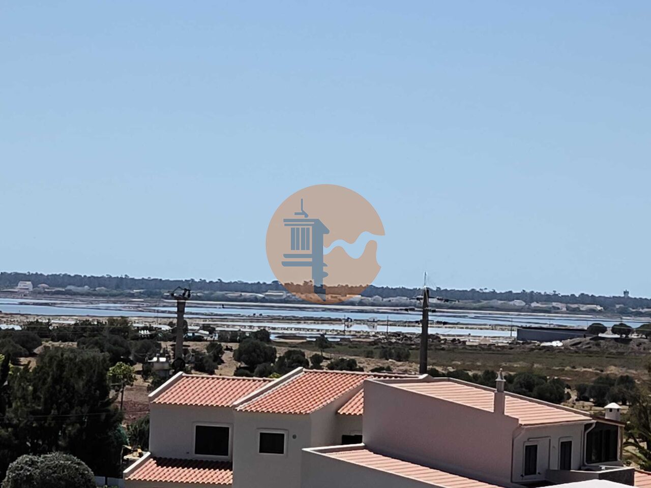 Plot for sale in Faro 35