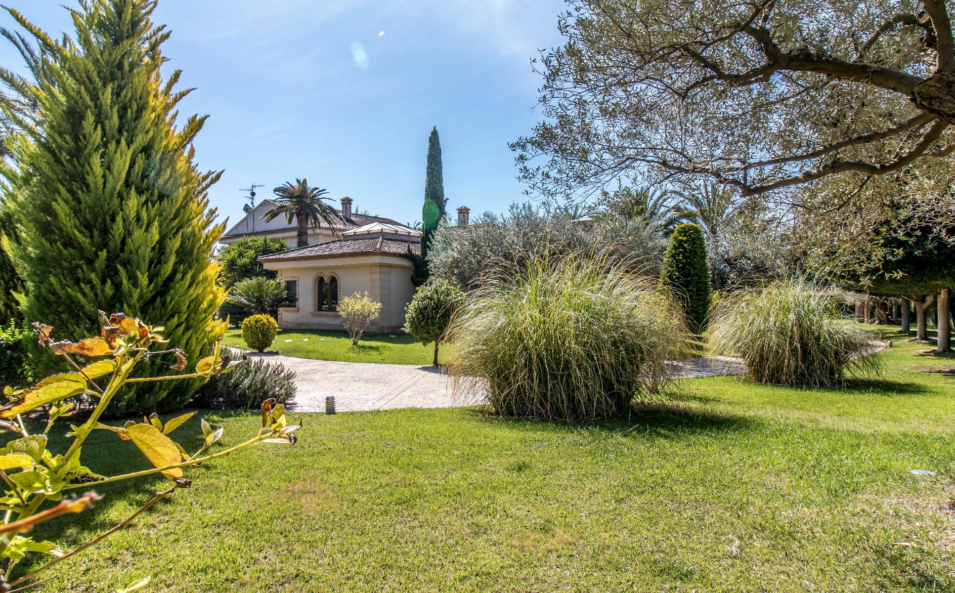 Villa te koop in Elche 24