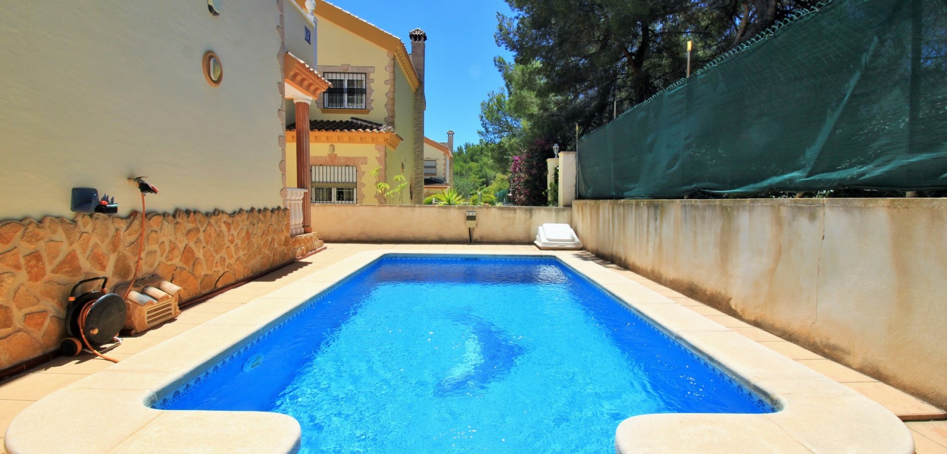 Villa for sale in Alicante 39