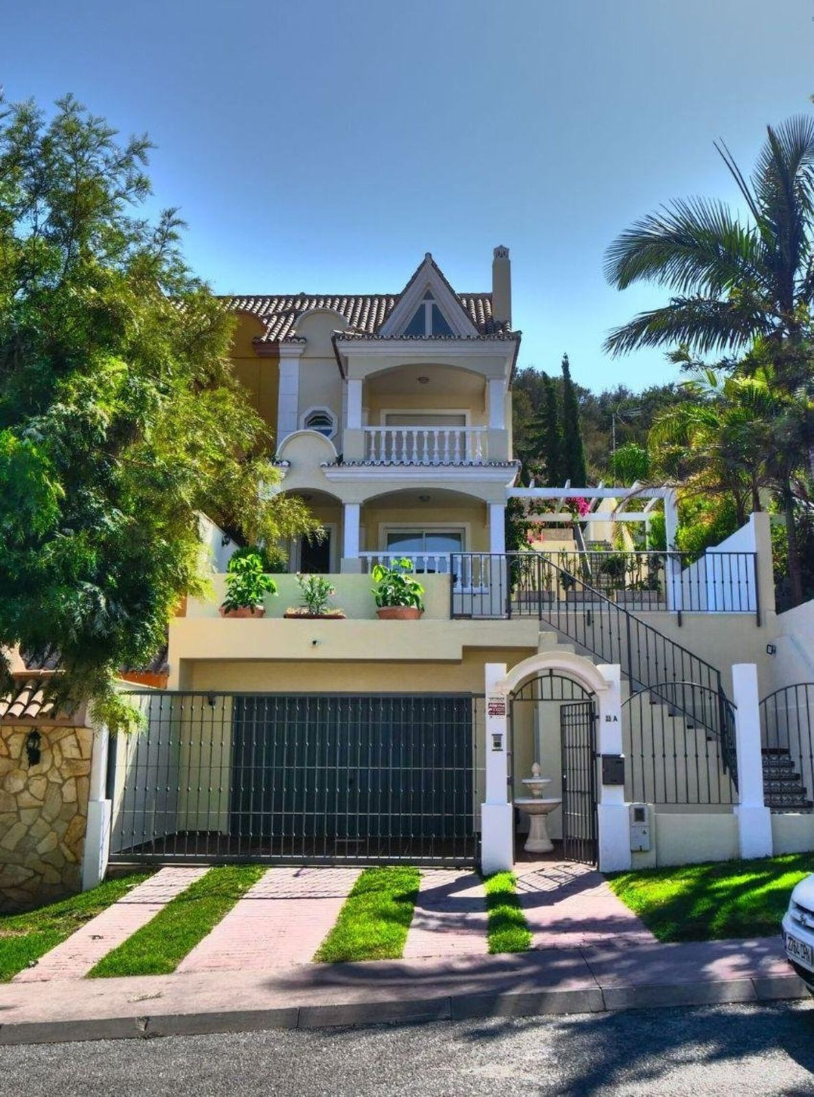 Villa for sale in Benalmádena 3