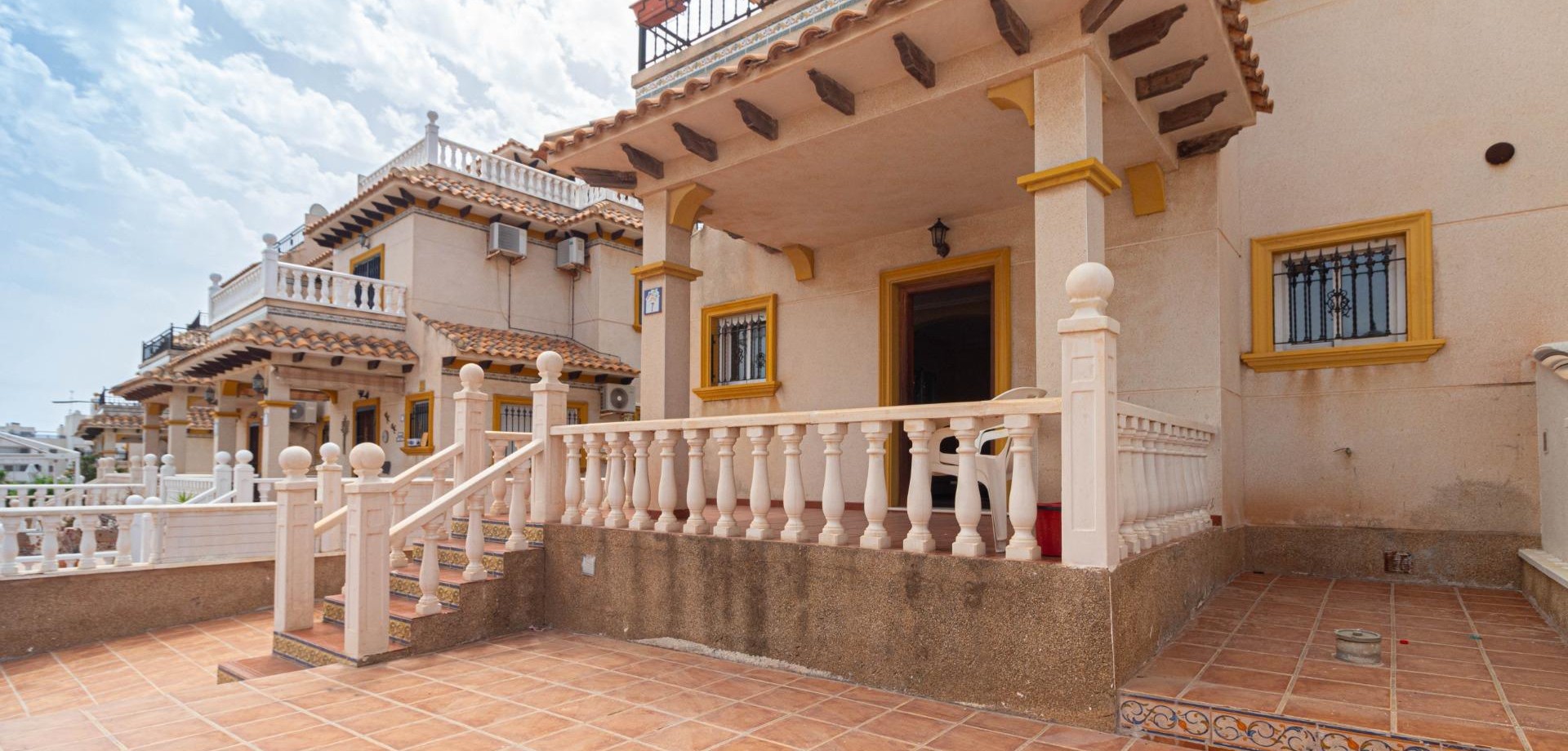 Townhouse for sale in Alicante 30