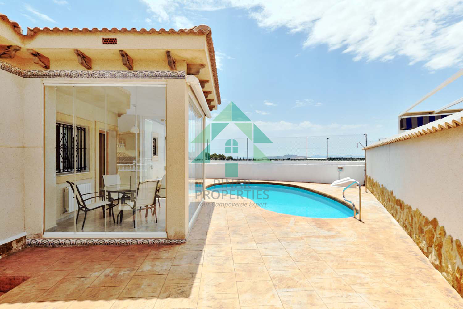 Villa for sale in Alicante 32