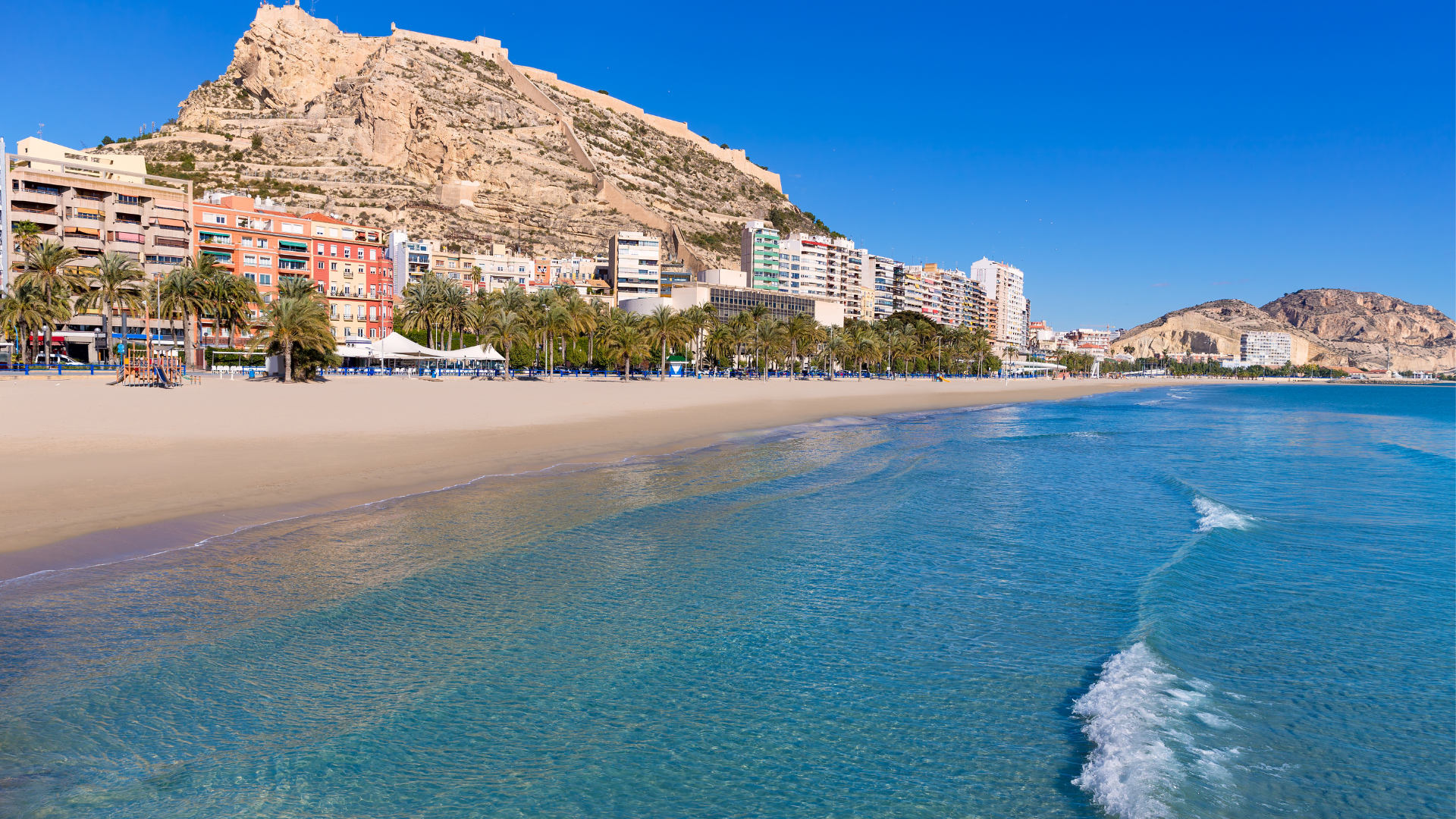 Maison de ville à vendre à Alicante 5