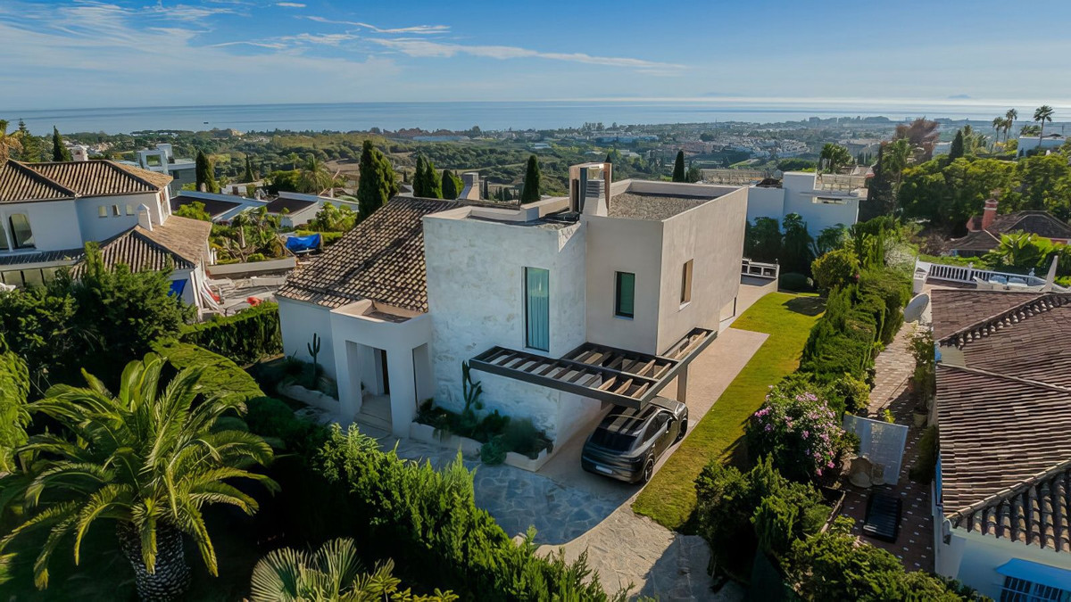 Villa for sale in Benahavís 19