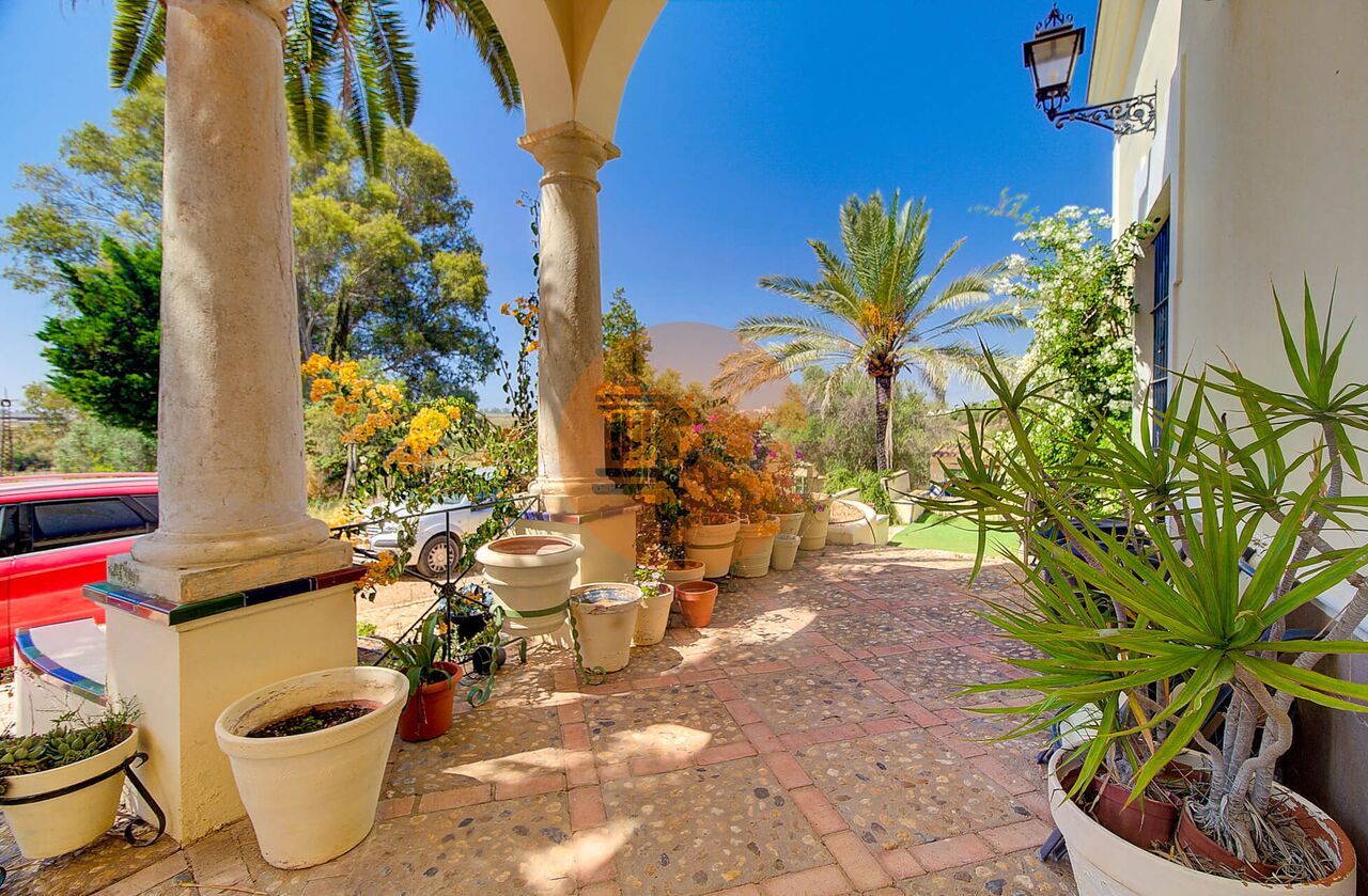 Villa for sale in Huelva and its coast 2