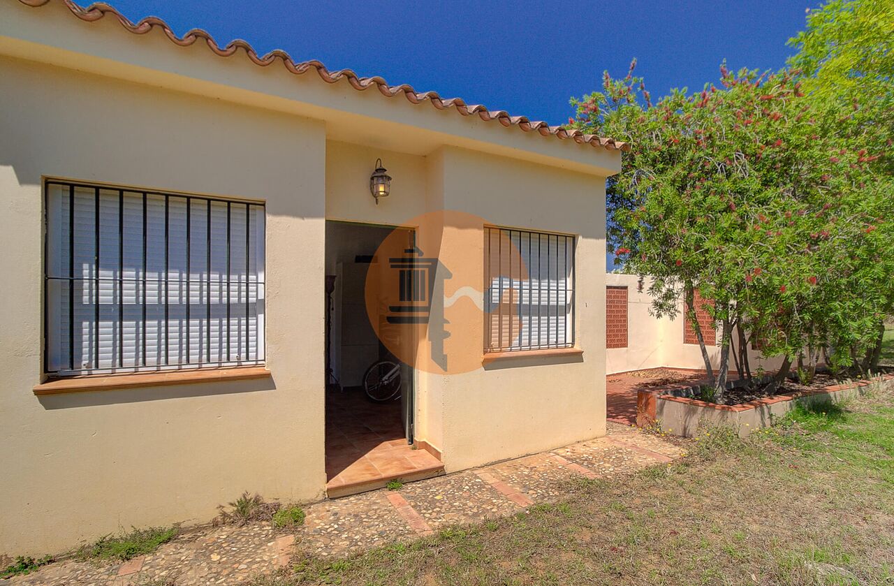 Villa for sale in Huelva and its coast 46