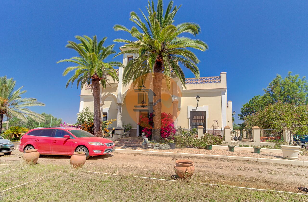 Villa for sale in Huelva and its coast 56