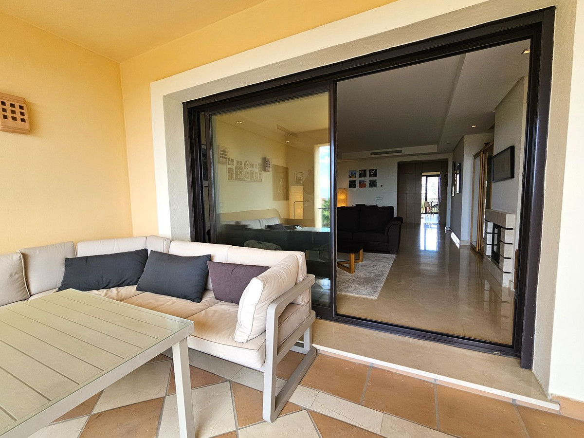 Apartment for sale in Benahavís 15