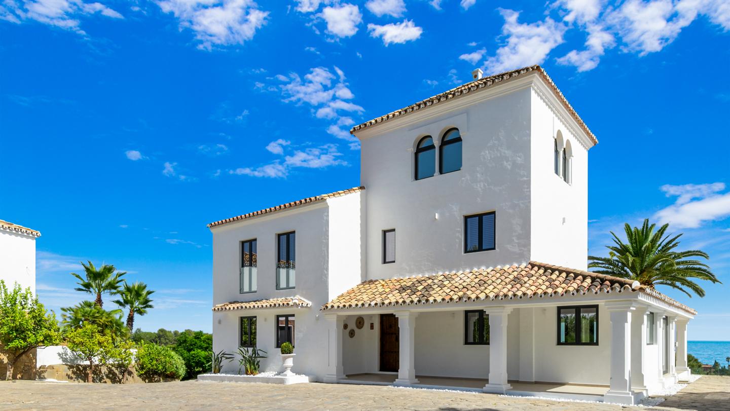 Villa à vendre à Estepona 2