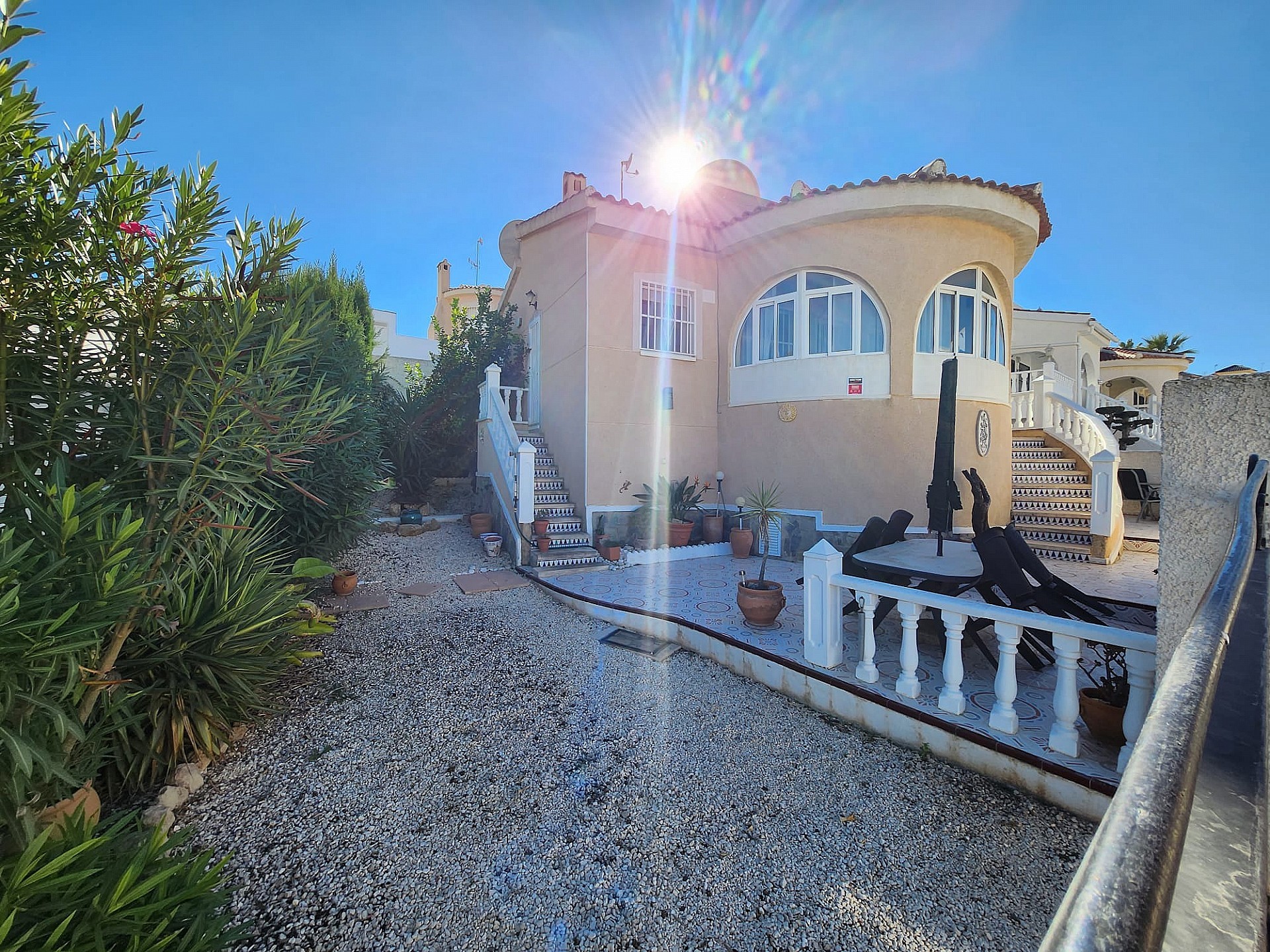 Villa for sale in Alicante 1