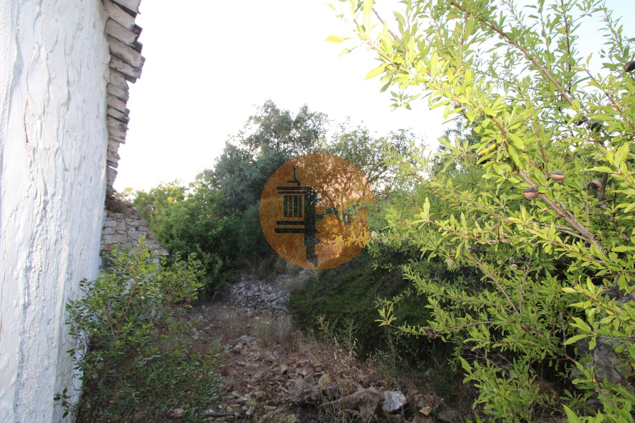 Plot for sale in Faro 13