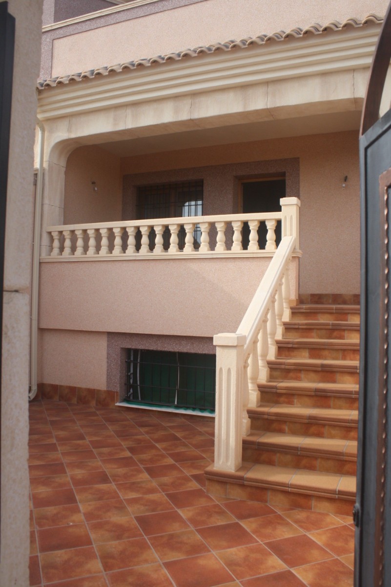 Adosada en venta en Torrevieja and surroundings 2