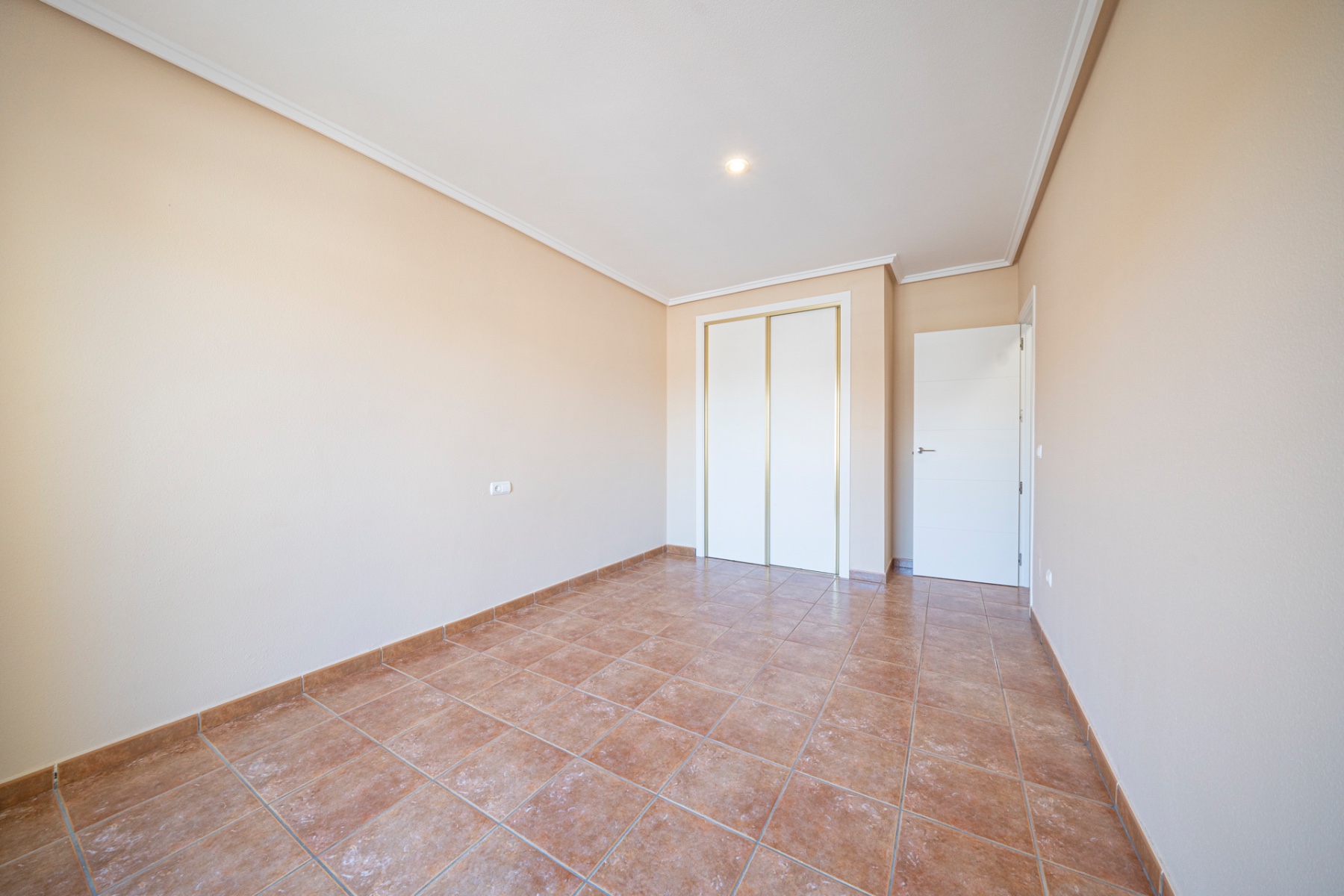 Townhouse te koop in Alicante 14