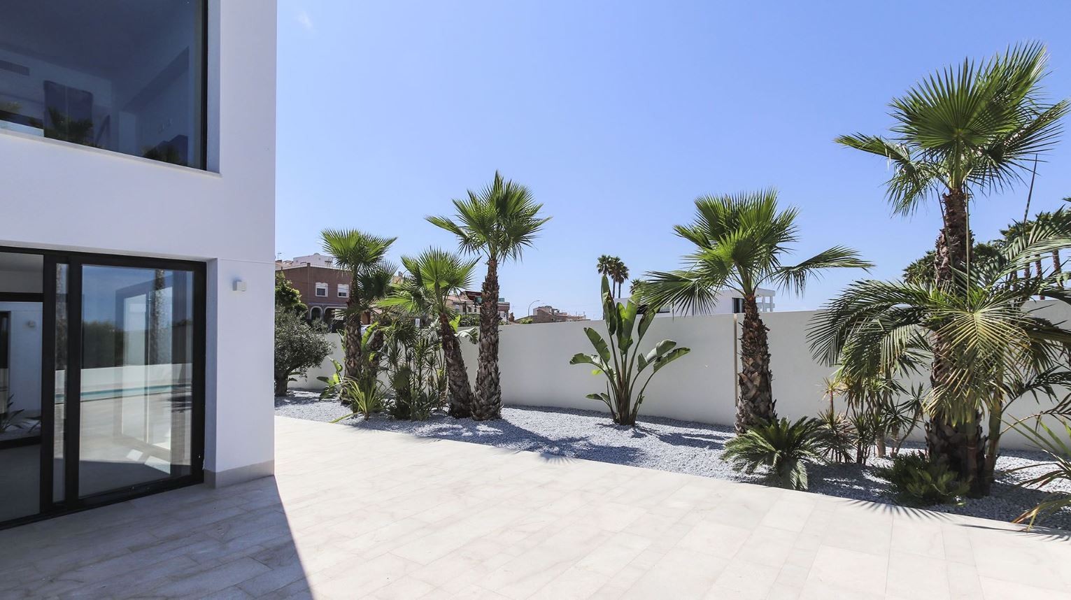 Villa for sale in Elche 23