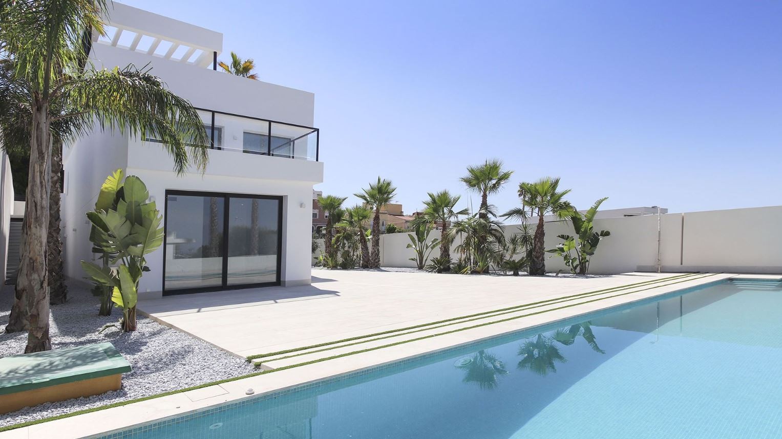 Villa for sale in Elche 25