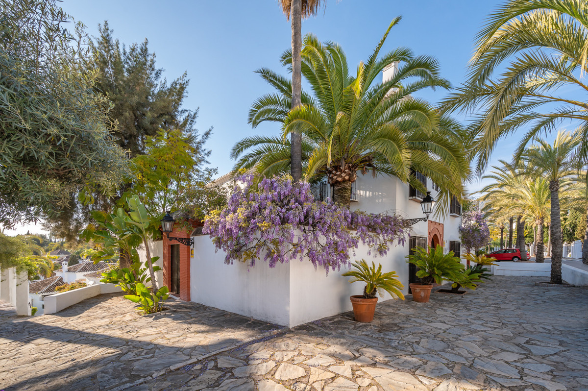 Townhouse for sale in Marbella - Golden Mile and Nagüeles 32