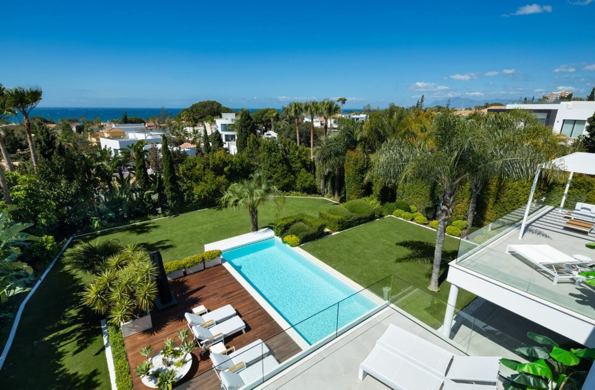 Villa for sale in Marbella - San Pedro and Guadalmina 22