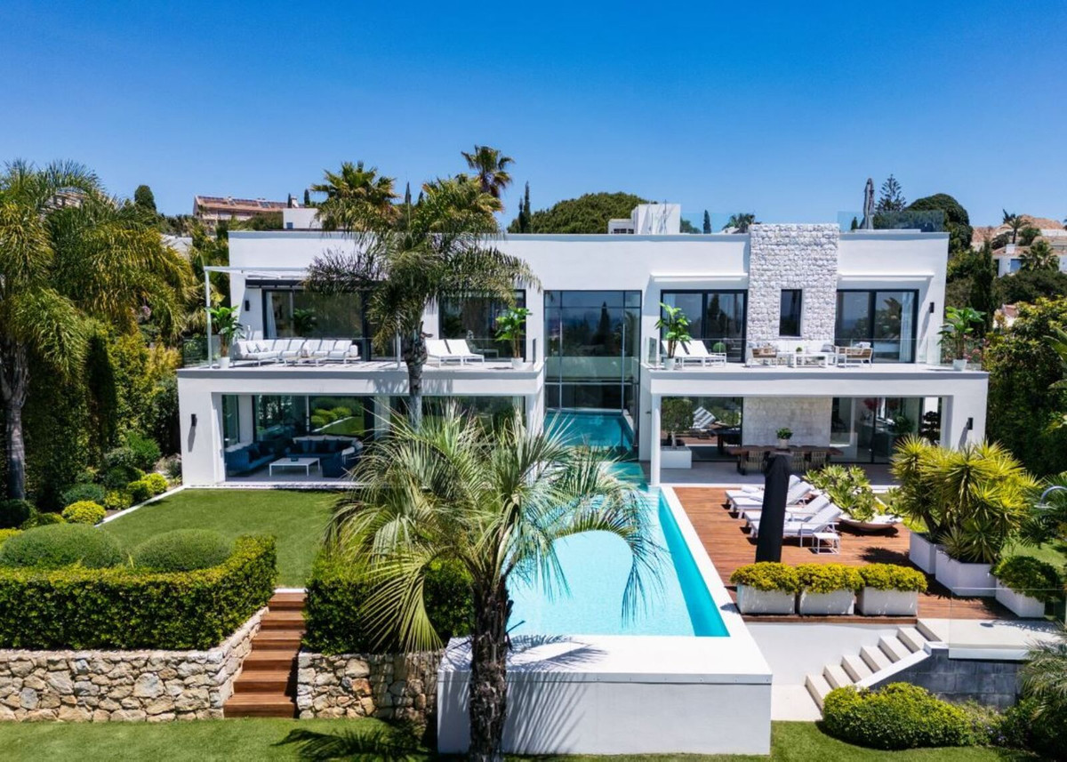 Villa for sale in Marbella - San Pedro and Guadalmina 34