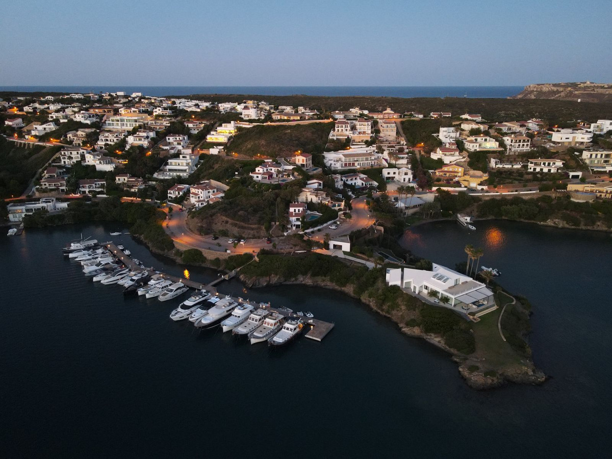 Вилла для продажи в Menorca East 37