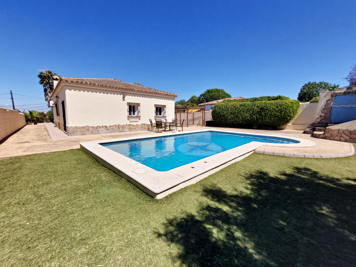 Villa for sale in Chiclana de la Frontera and surroundings 5