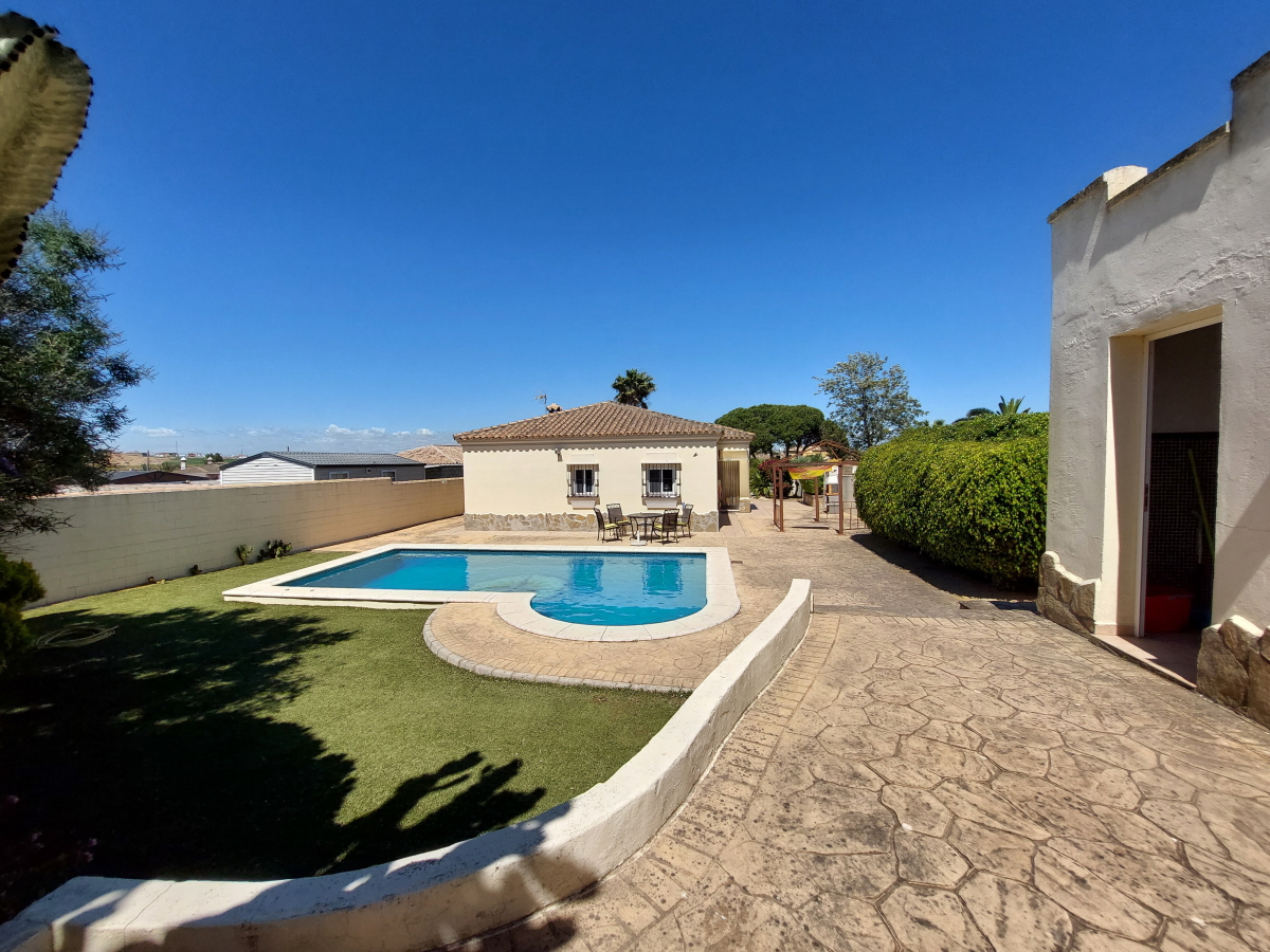 Villa te koop in Chiclana de la Frontera and surroundings 6