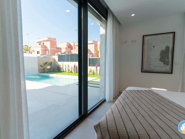 Villa for sale in Alicante 20