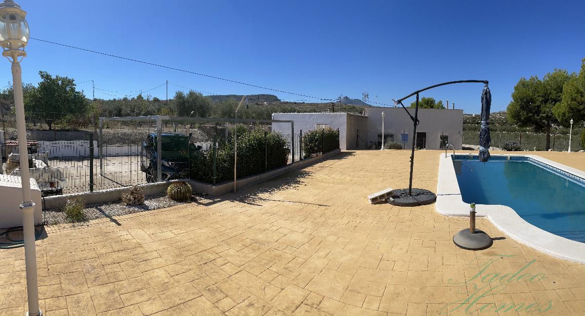 Countryhome for sale in Alicante 25