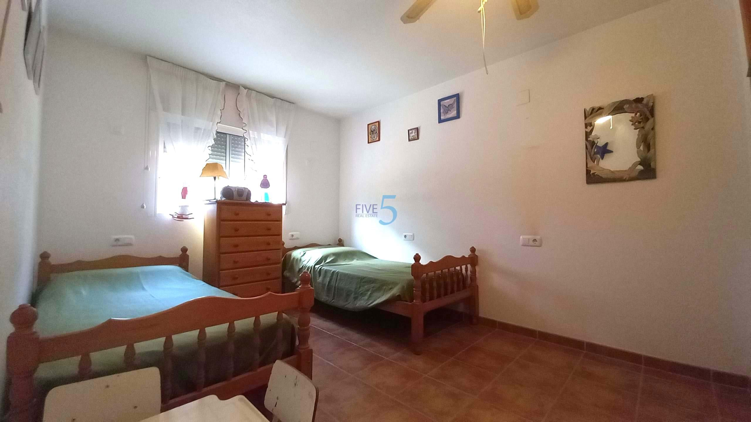 Chalé en venta en Alicante 8