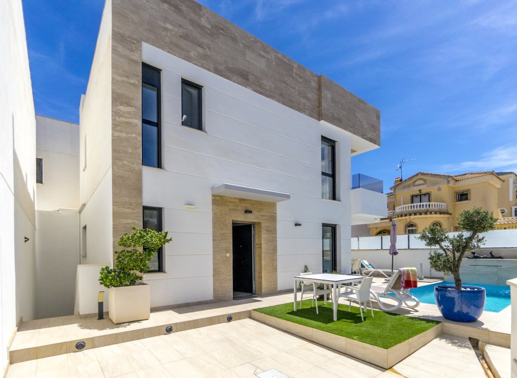 Villa à vendre à Alicante 22