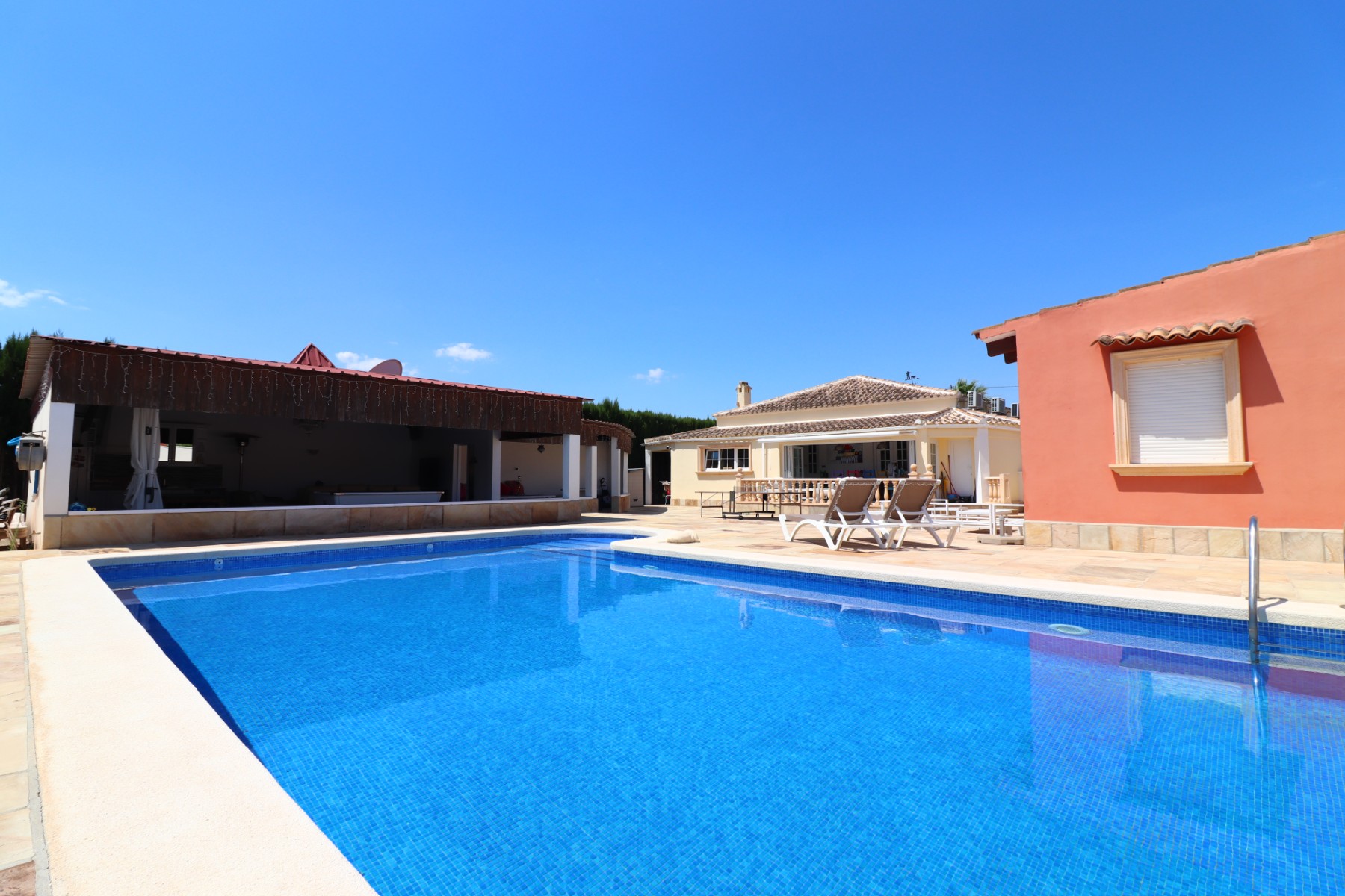 Maison de campagne à vendre à Alicante 1