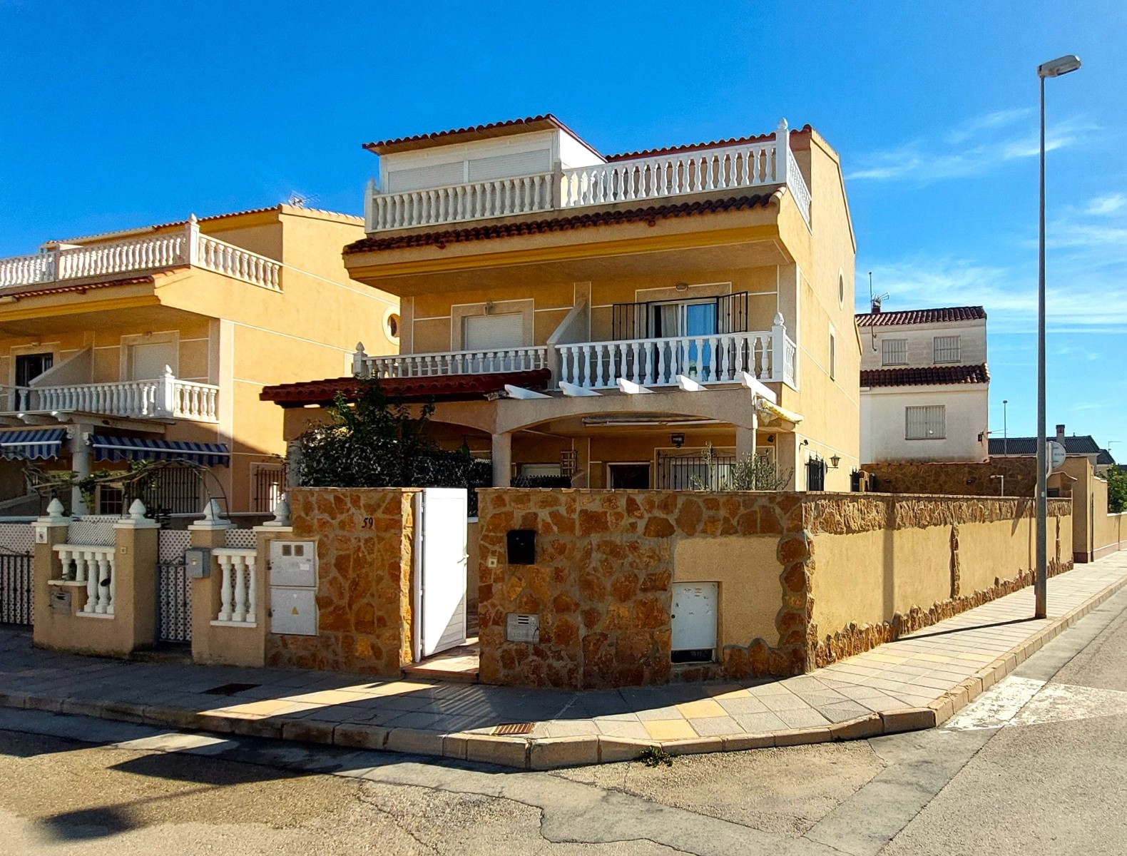 Townhouse na sprzedaż w Alicante 1