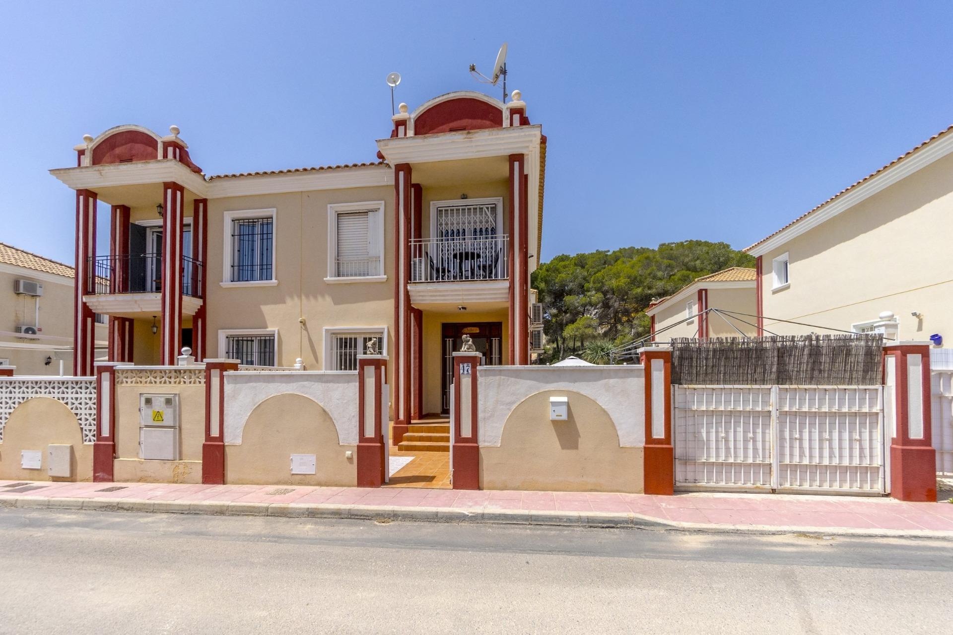 Maison de ville à vendre à Alicante 26