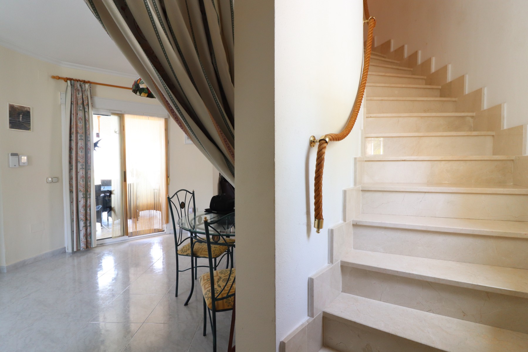 Villa for sale in Alicante 9