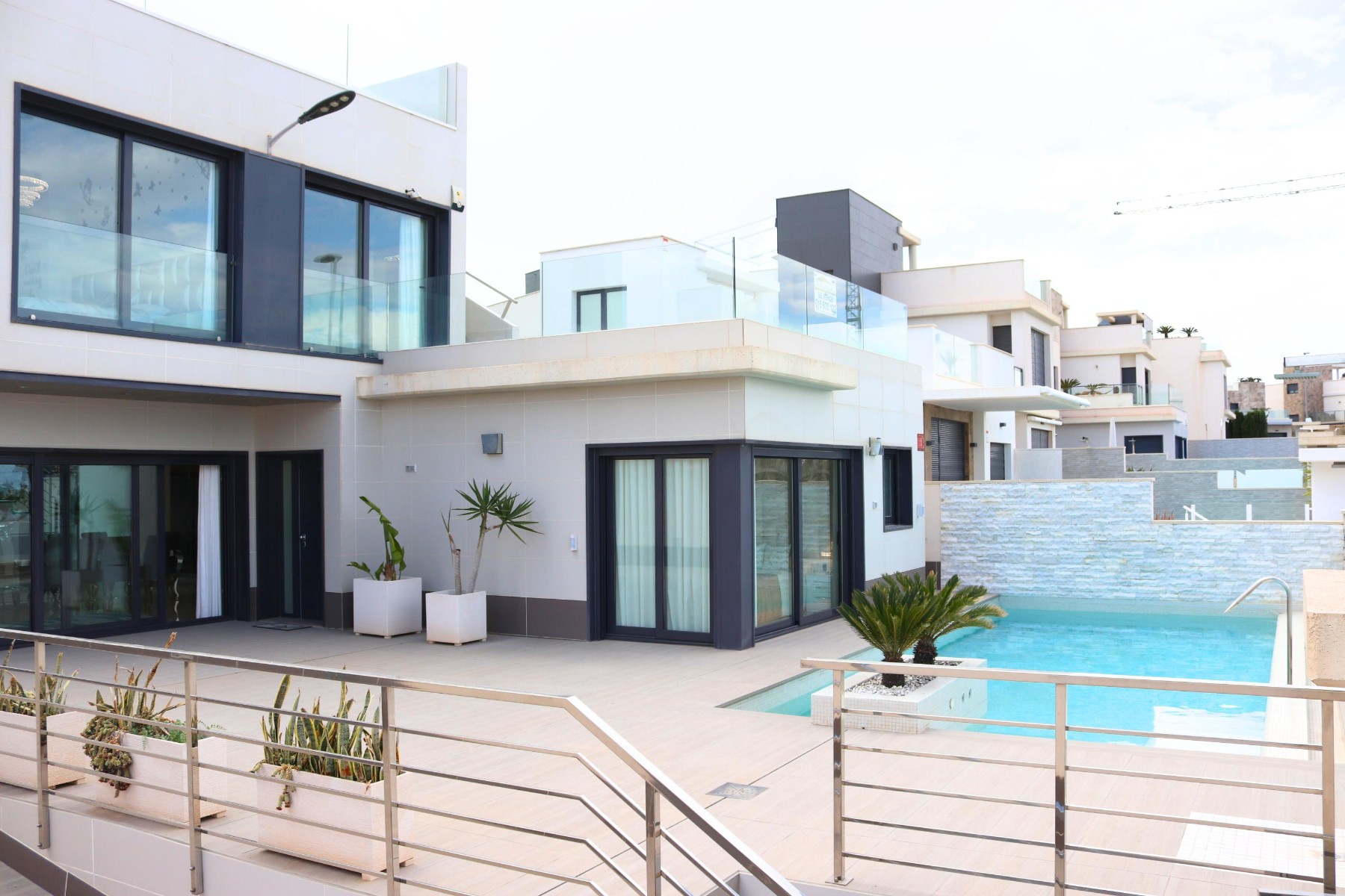 Villa for sale in Alicante 2