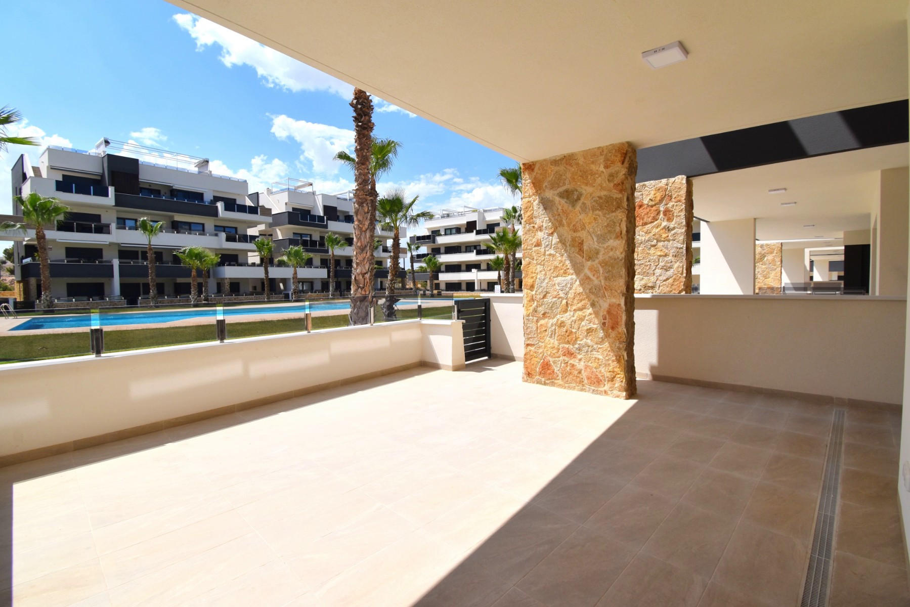 Apartment for sale in Alicante 2