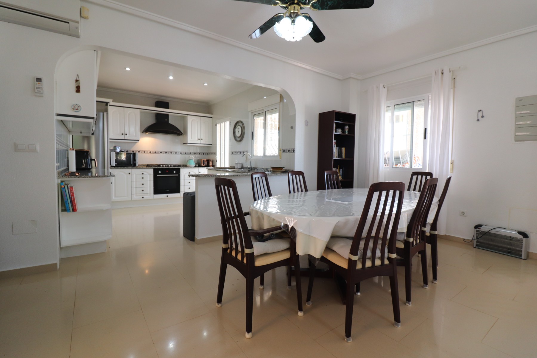 Villa for sale in Alicante 13