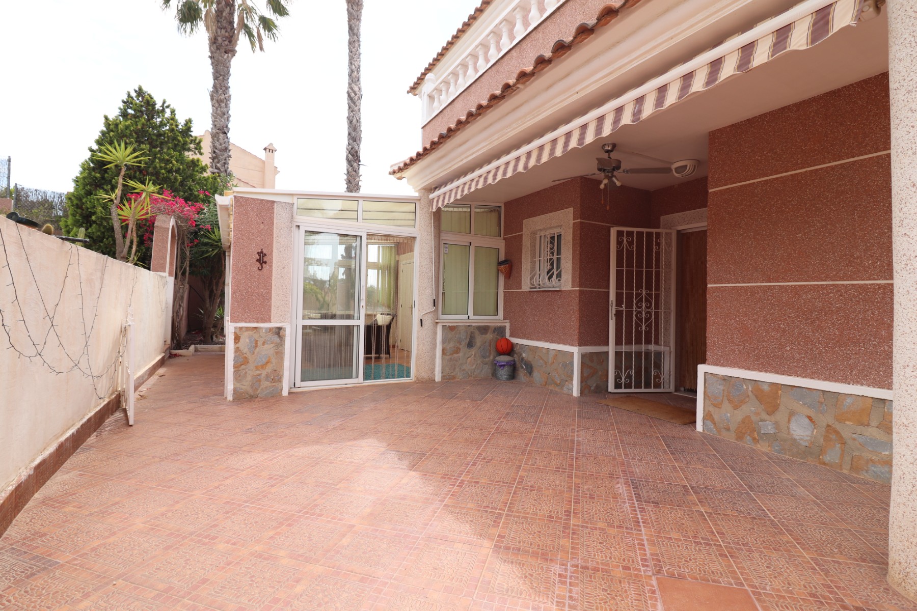 Villa for sale in Alicante 41