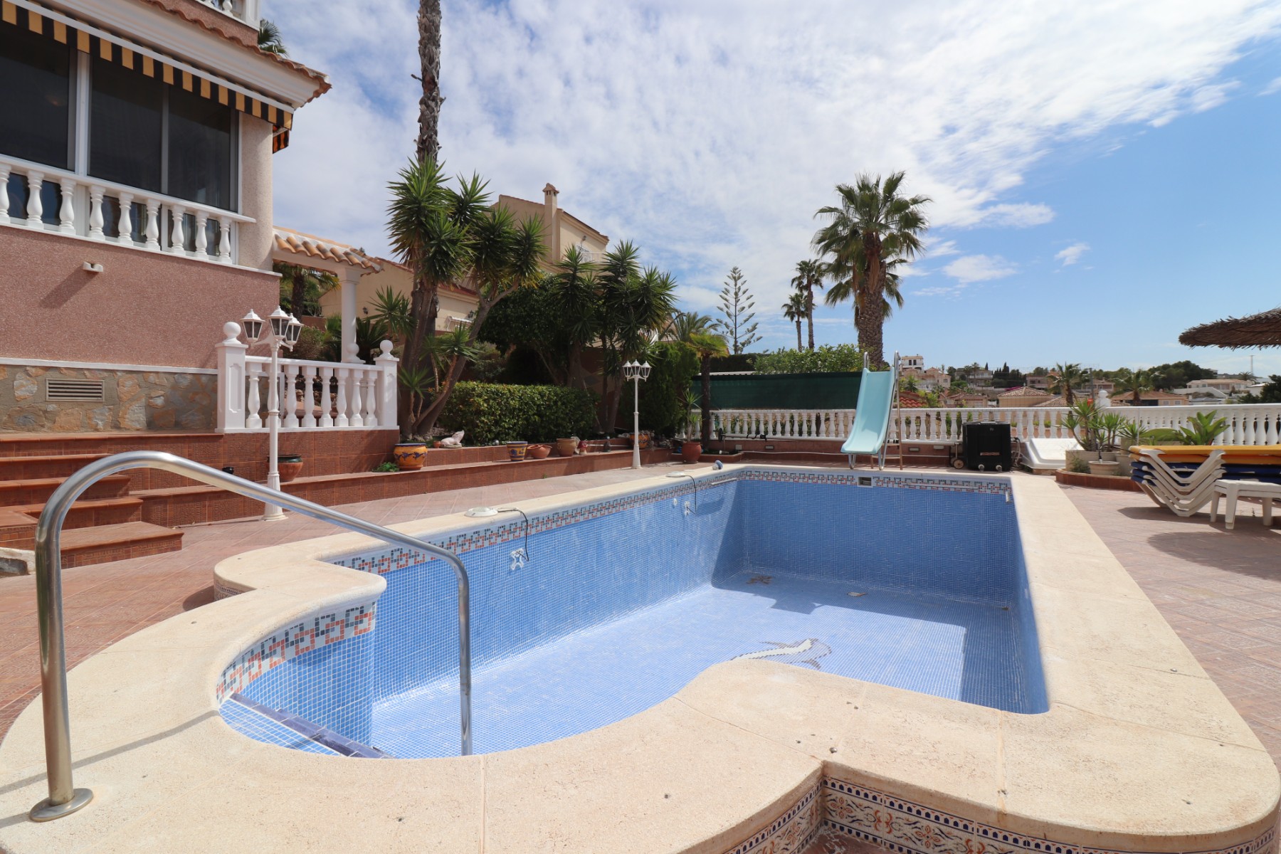 Villa for sale in Alicante 47