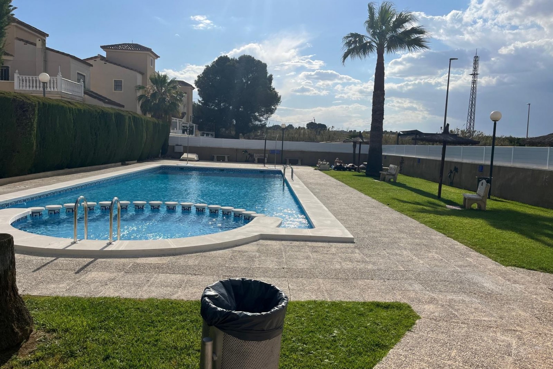 Townhouse te koop in Alicante 2