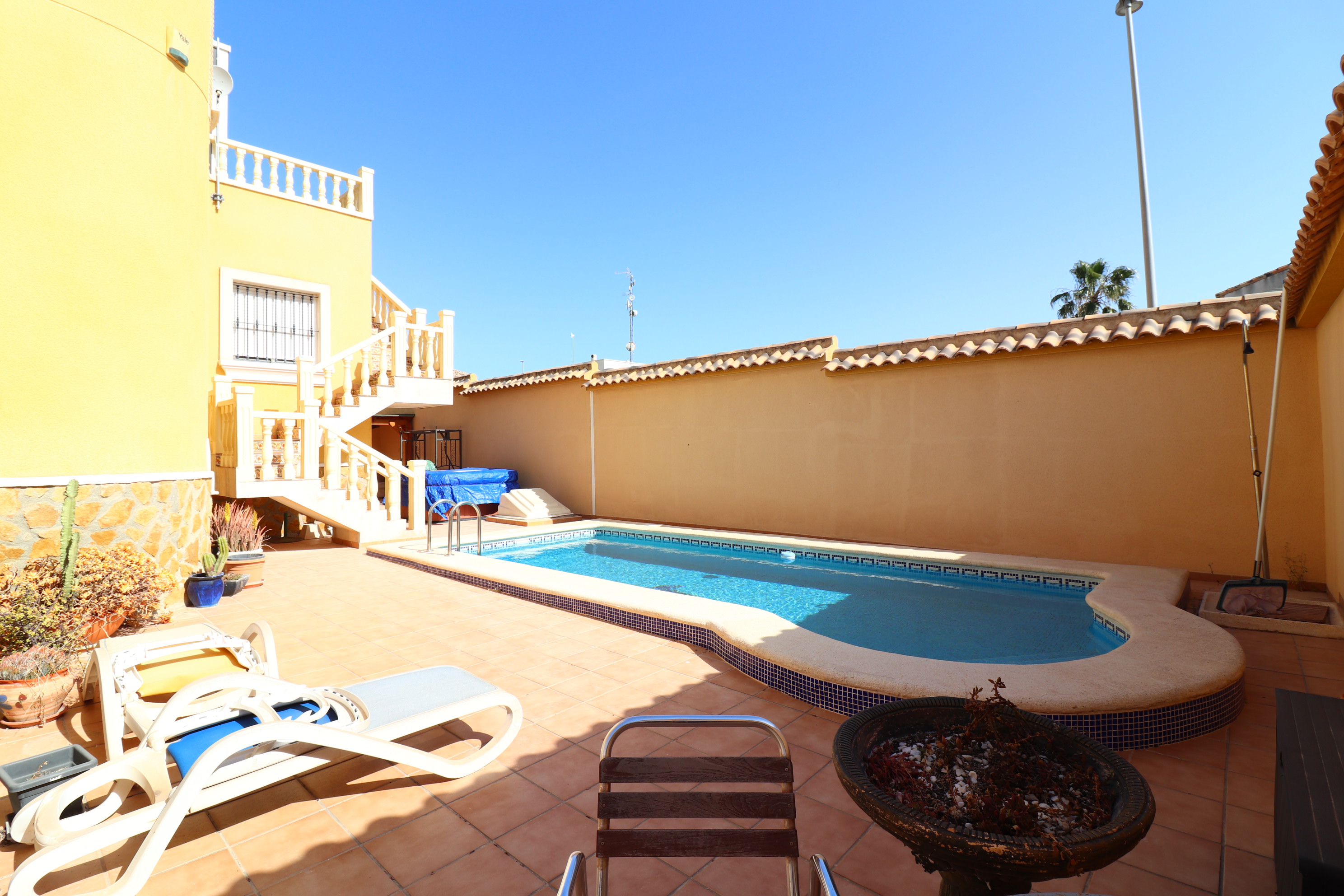 Villa for sale in Alicante 2