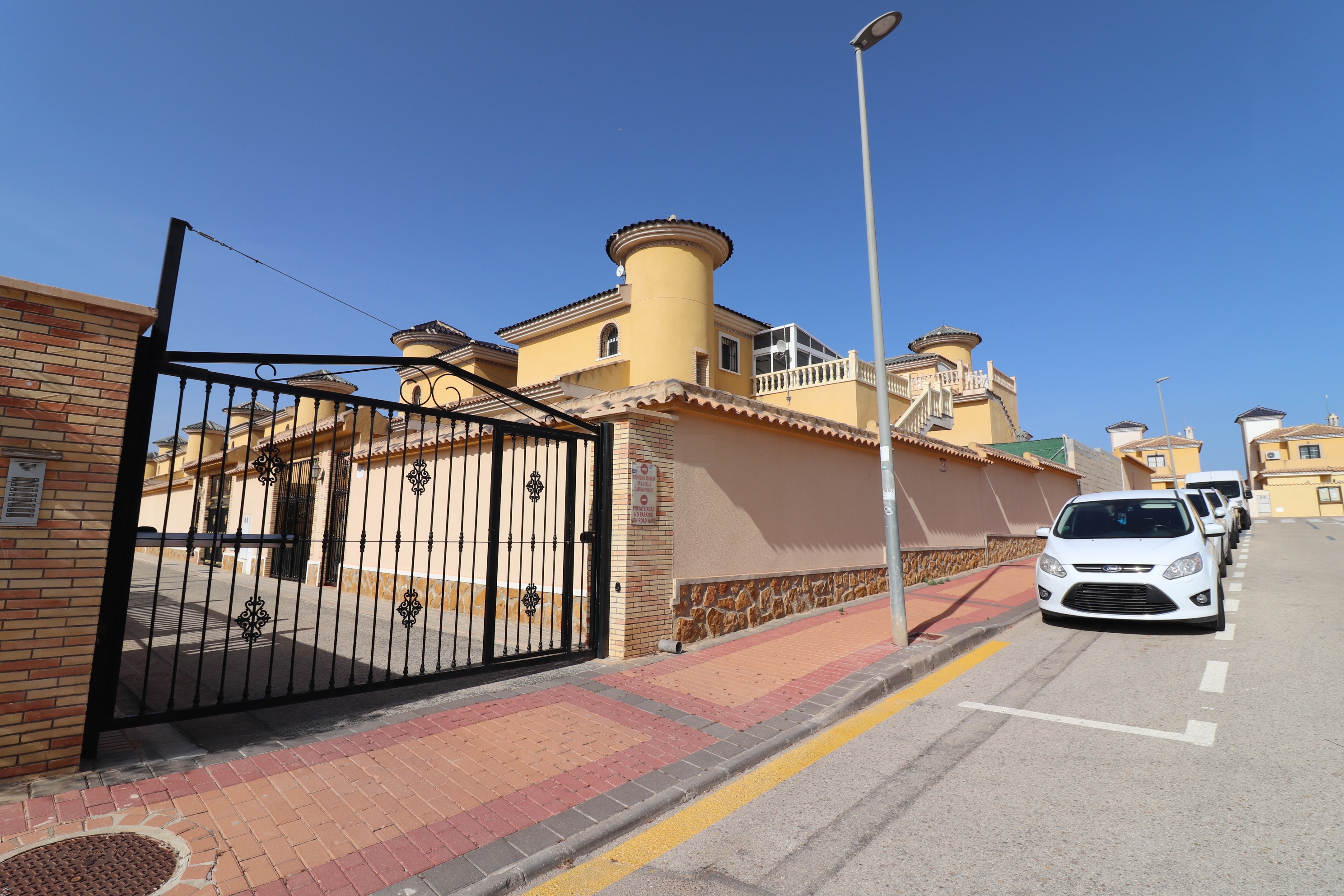 Villa till salu i Alicante 34