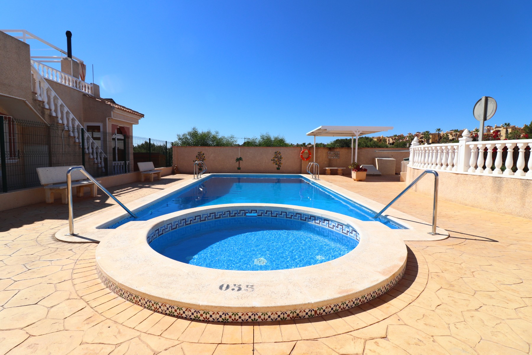 Villa for sale in Alicante 2