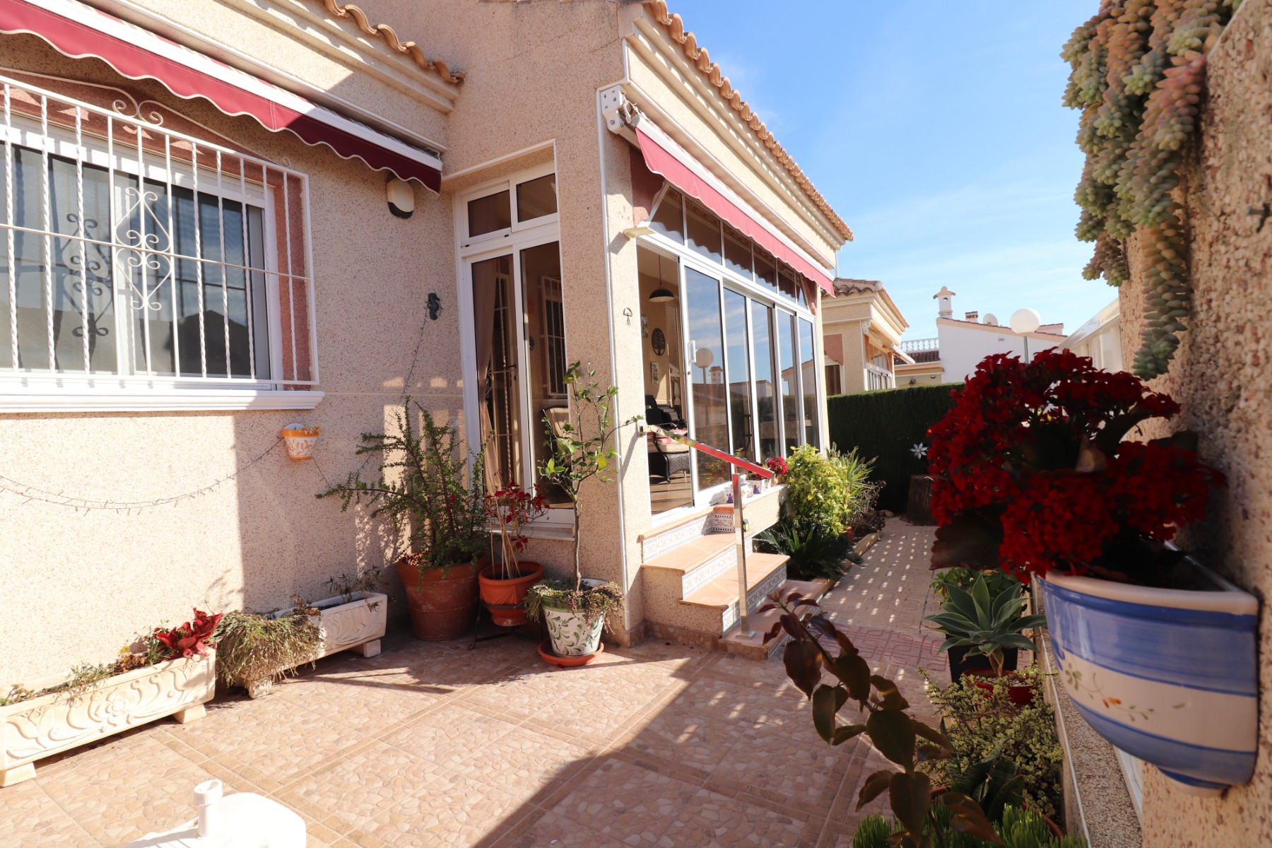 Villa for sale in Alicante 3