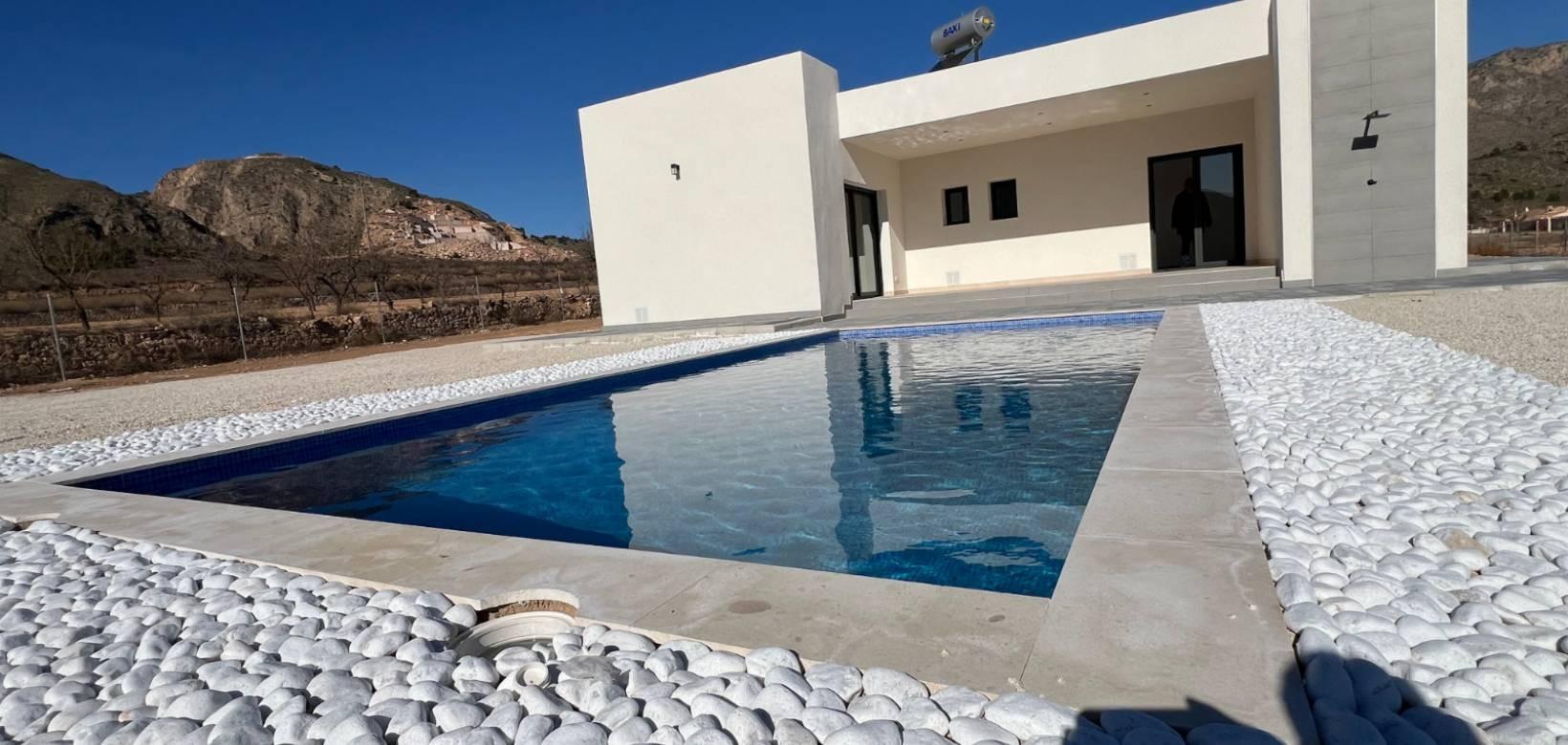 Villa te koop in Alicante 11