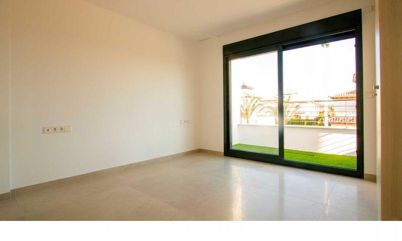 Villa for sale in Elche 12