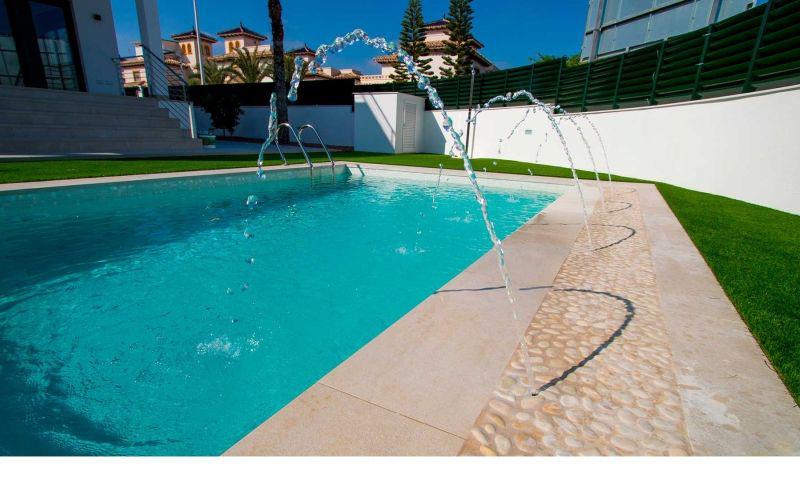 Villa for sale in Elche 5