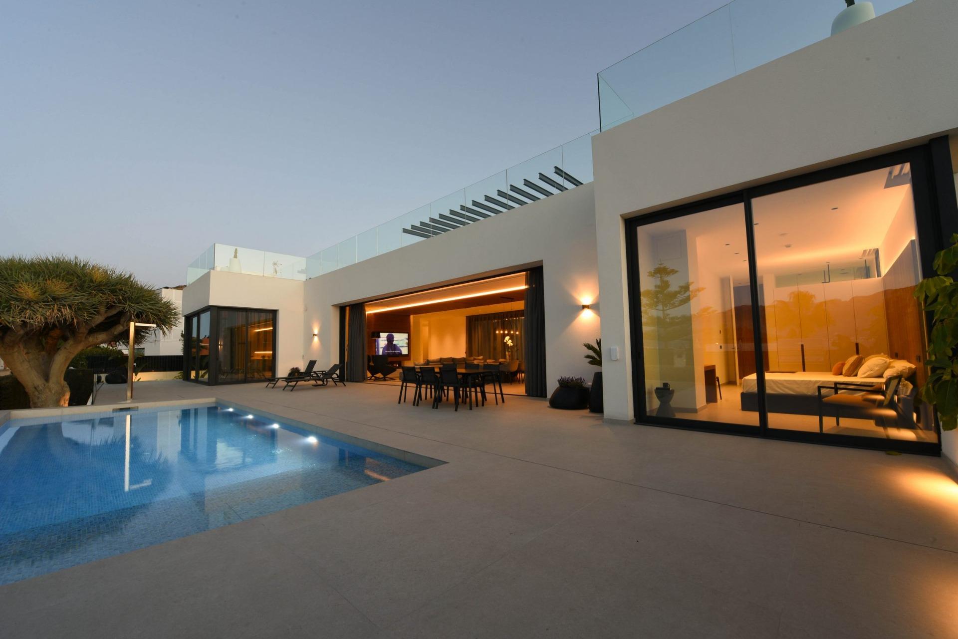 Villa for sale in Alicante 34