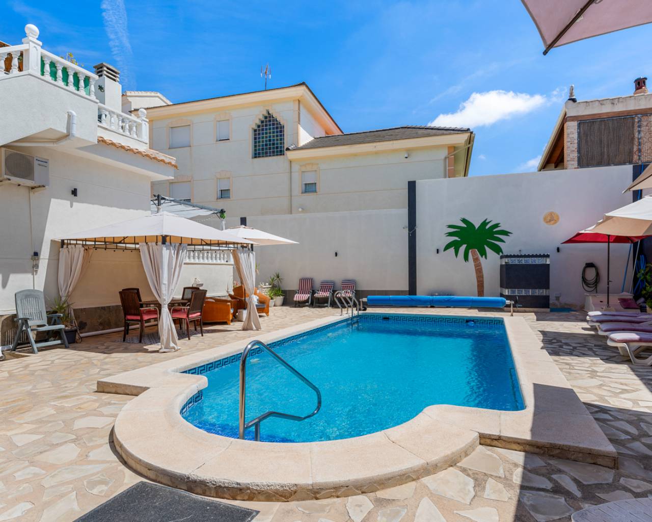 Villa à vendre à Alicante 10