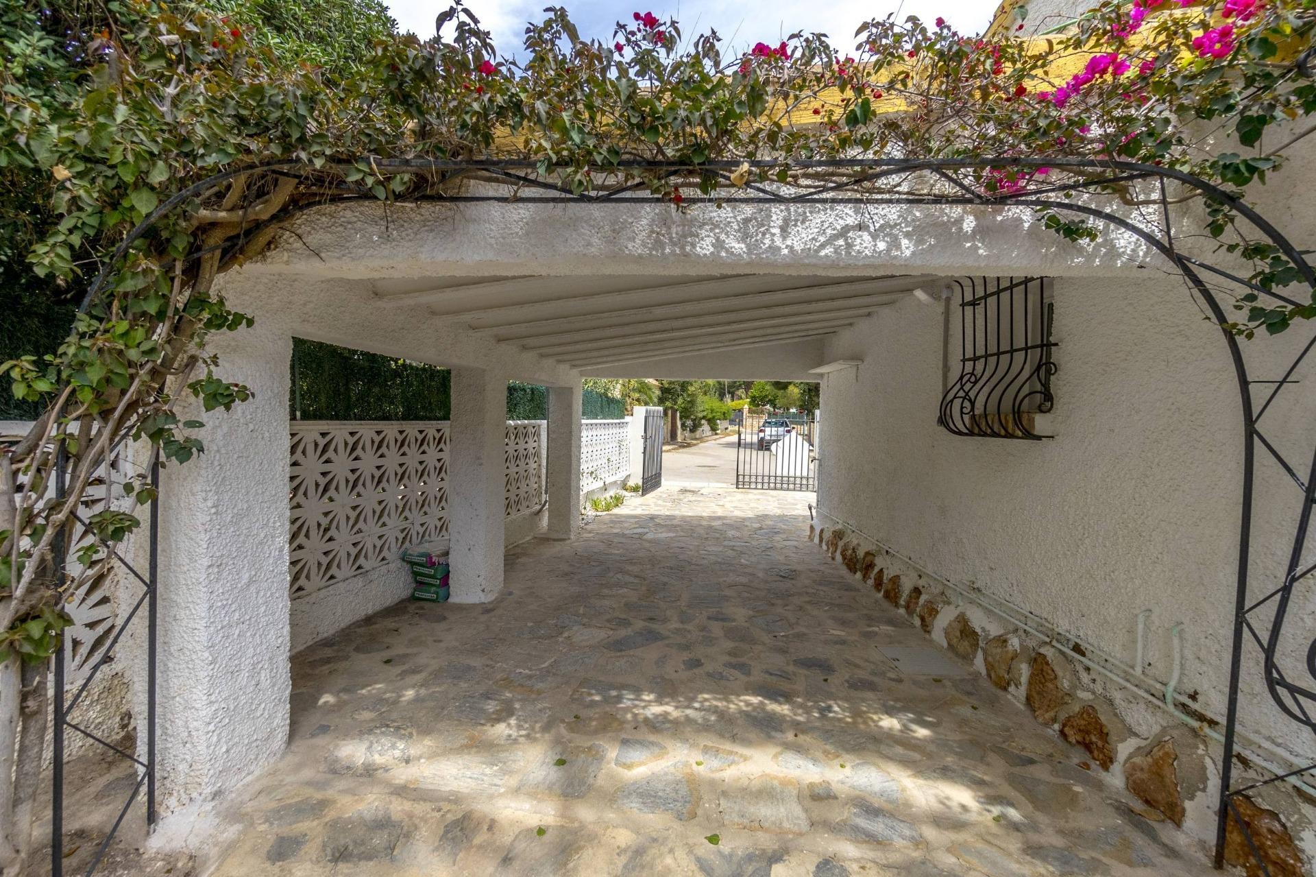 Villa à vendre à Alicante 26