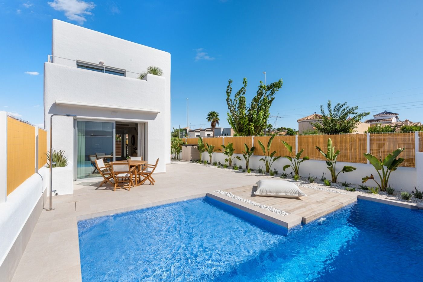 Villa for sale in Alicante 1